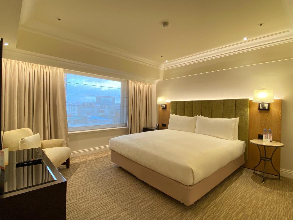 فندق ذا شير وود تايبي تايبيه المظهر الخارجي الصورة A bedroom at the hotel