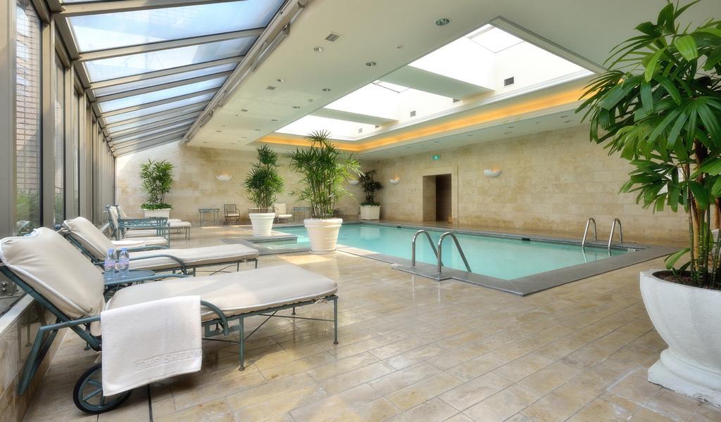فندق ذا شير وود تايبي تايبيه المظهر الخارجي الصورة The pool at the Mandarin Oriental, Paris