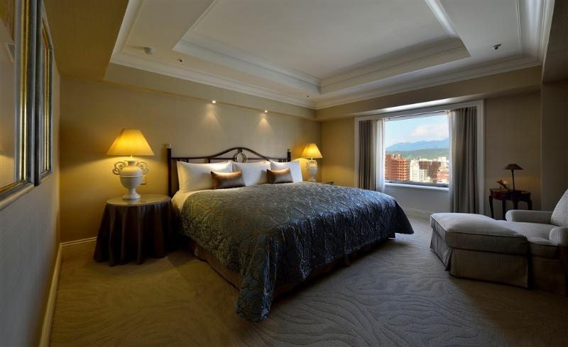 فندق ذا شير وود تايبي تايبيه المظهر الخارجي الصورة A bedroom at the hotel